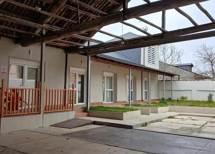 Apartamentos Turisticos Magencio